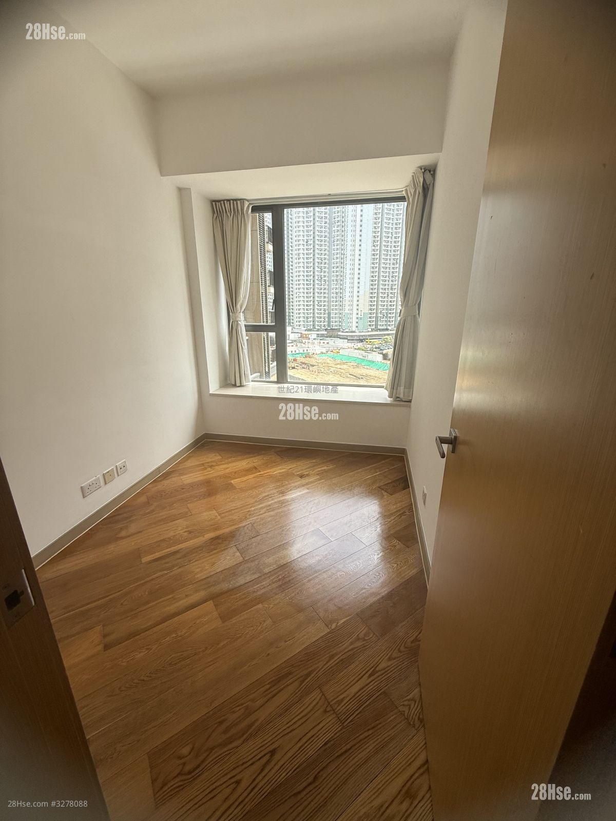 The Visionary Sell 3 Bedrooms , 2 Bathrooms 963 ft²