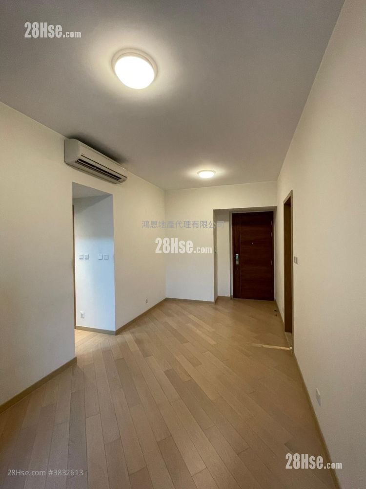 Grand Central Sell 2 Bedrooms , 1 Bathroom 543 ft²