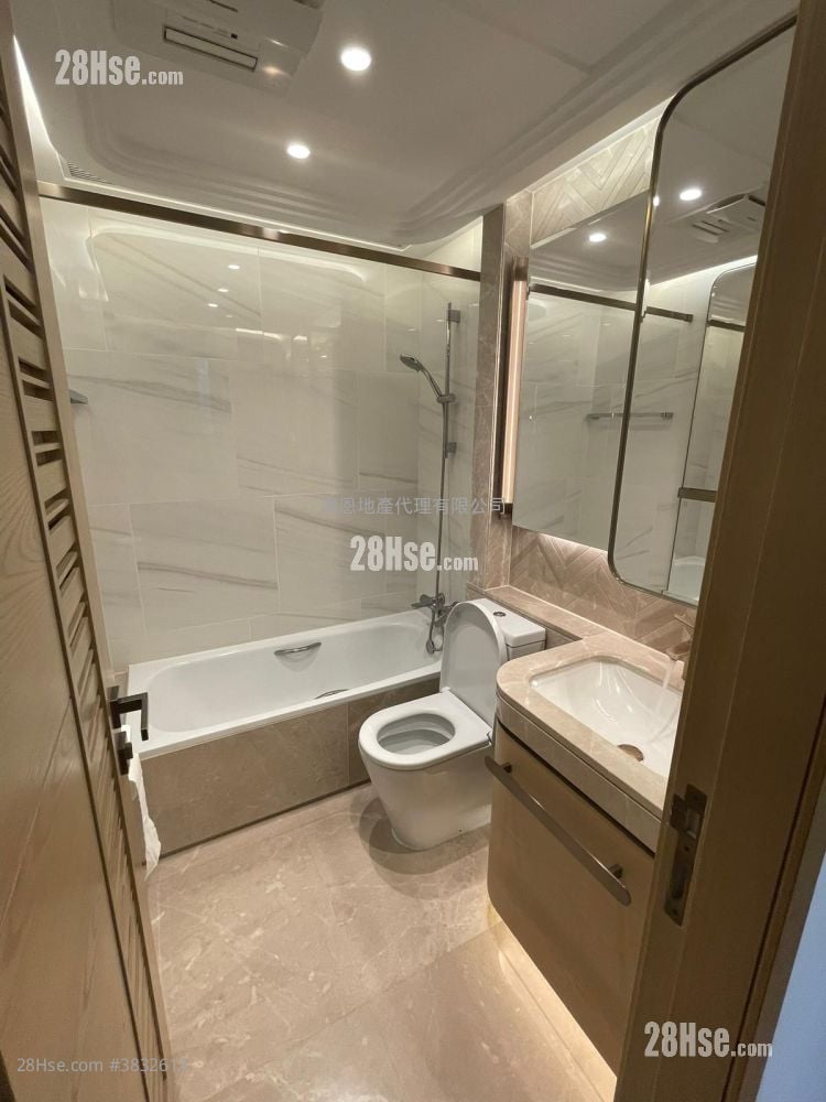 Grand Central Sell 2 Bedrooms , 1 Bathroom 543 ft²