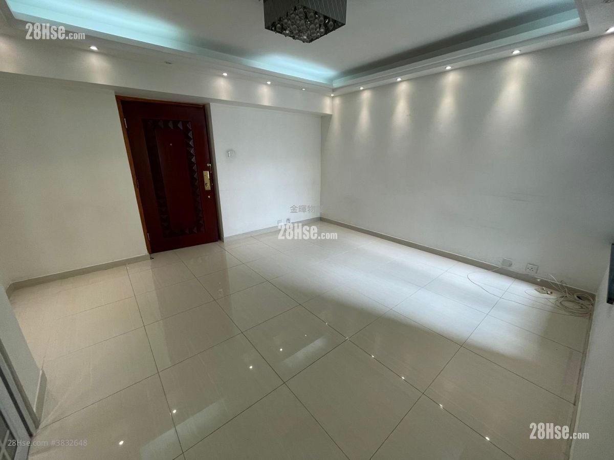 Corona Tower Sell 3 Bedrooms , 2 Bathrooms 670 ft²