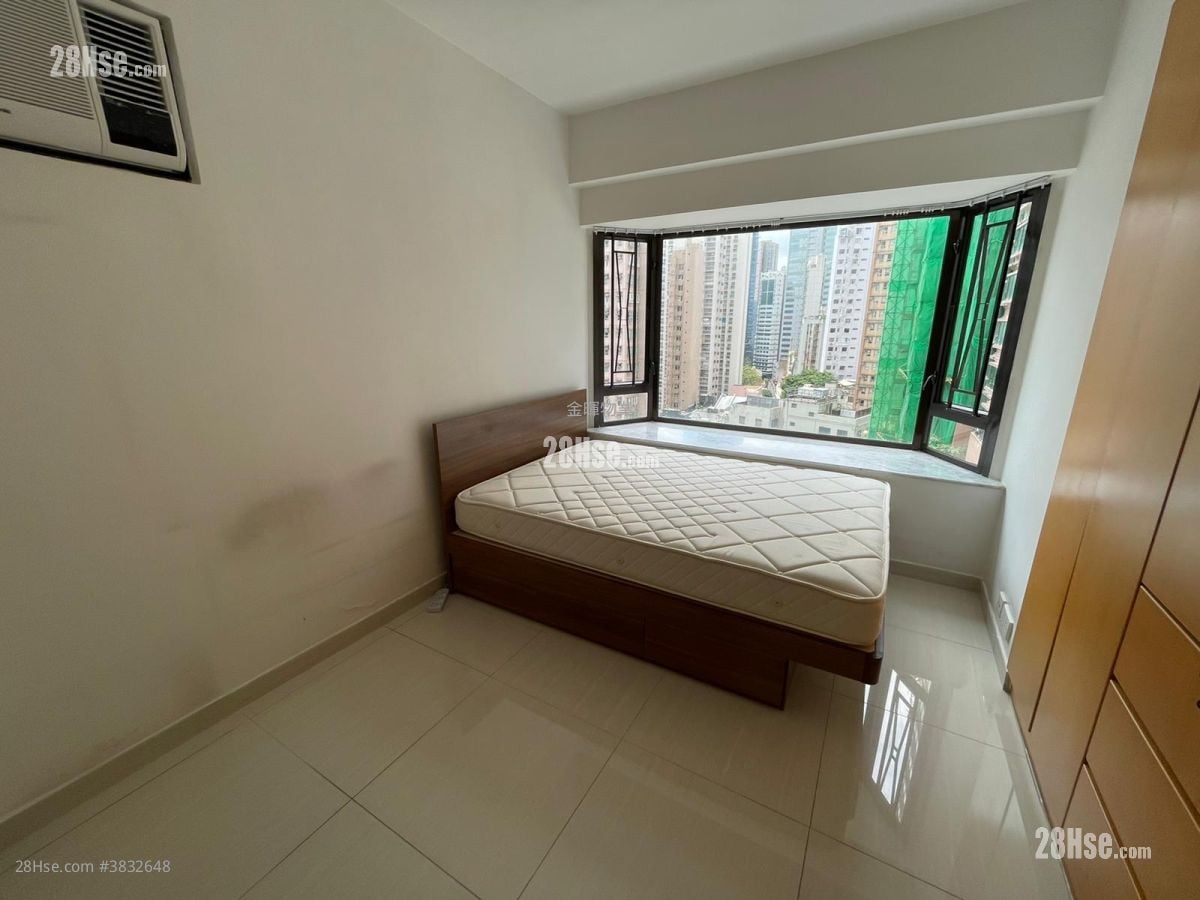 Corona Tower Sell 3 Bedrooms , 2 Bathrooms 670 ft²
