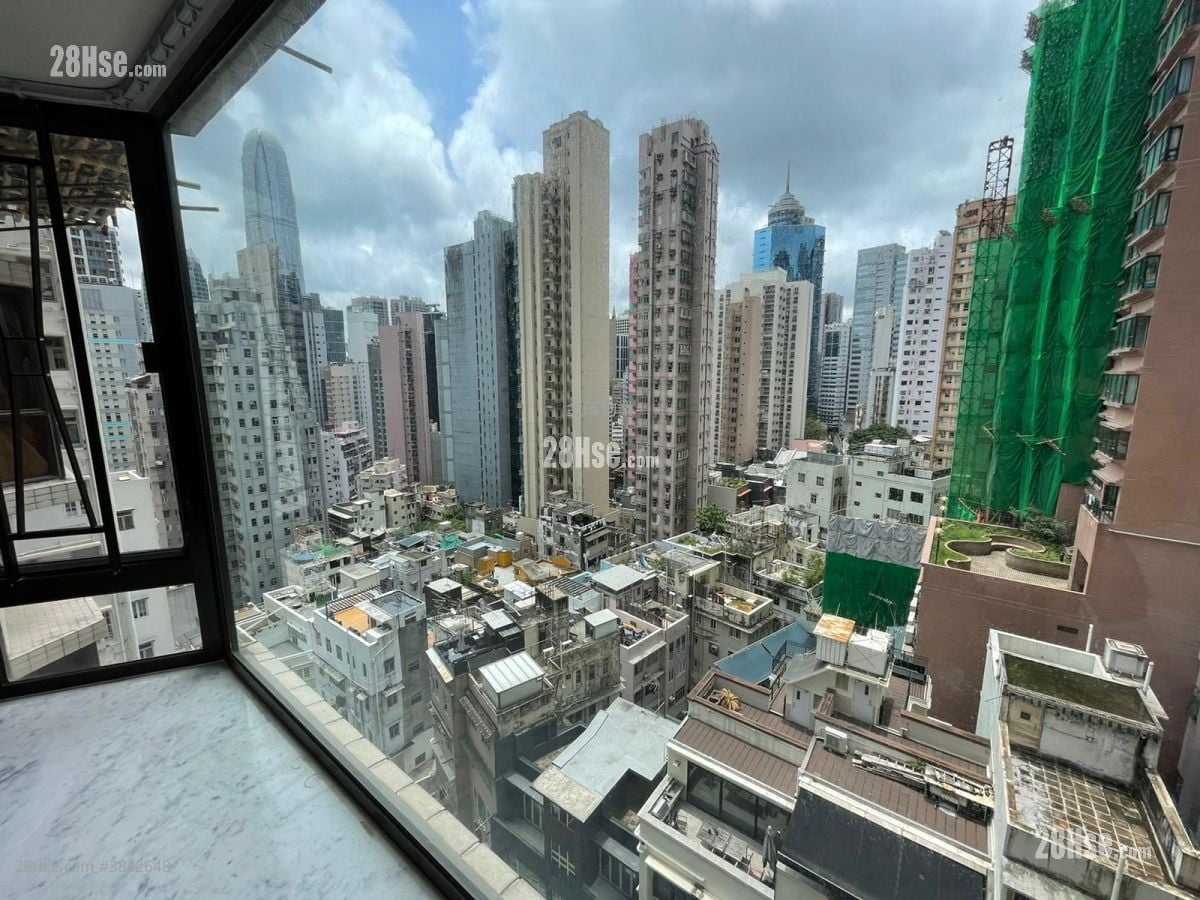 Corona Tower Sell 3 Bedrooms , 2 Bathrooms 670 ft²