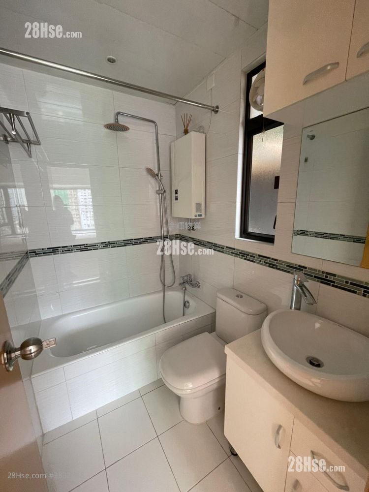 Corona Tower Sell 3 Bedrooms , 2 Bathrooms 670 ft²