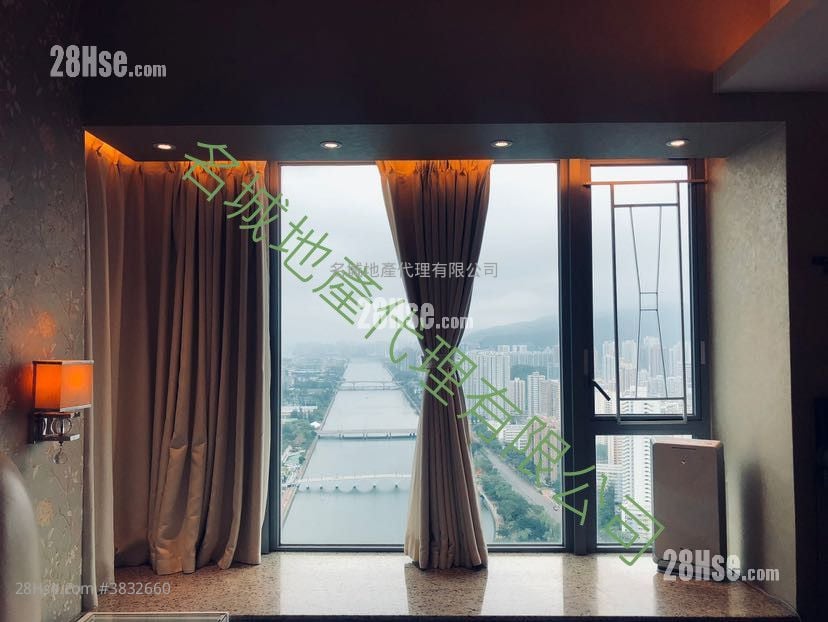The Riverpark Sell 4 Bedrooms , 3 Bathrooms 1,250 ft²