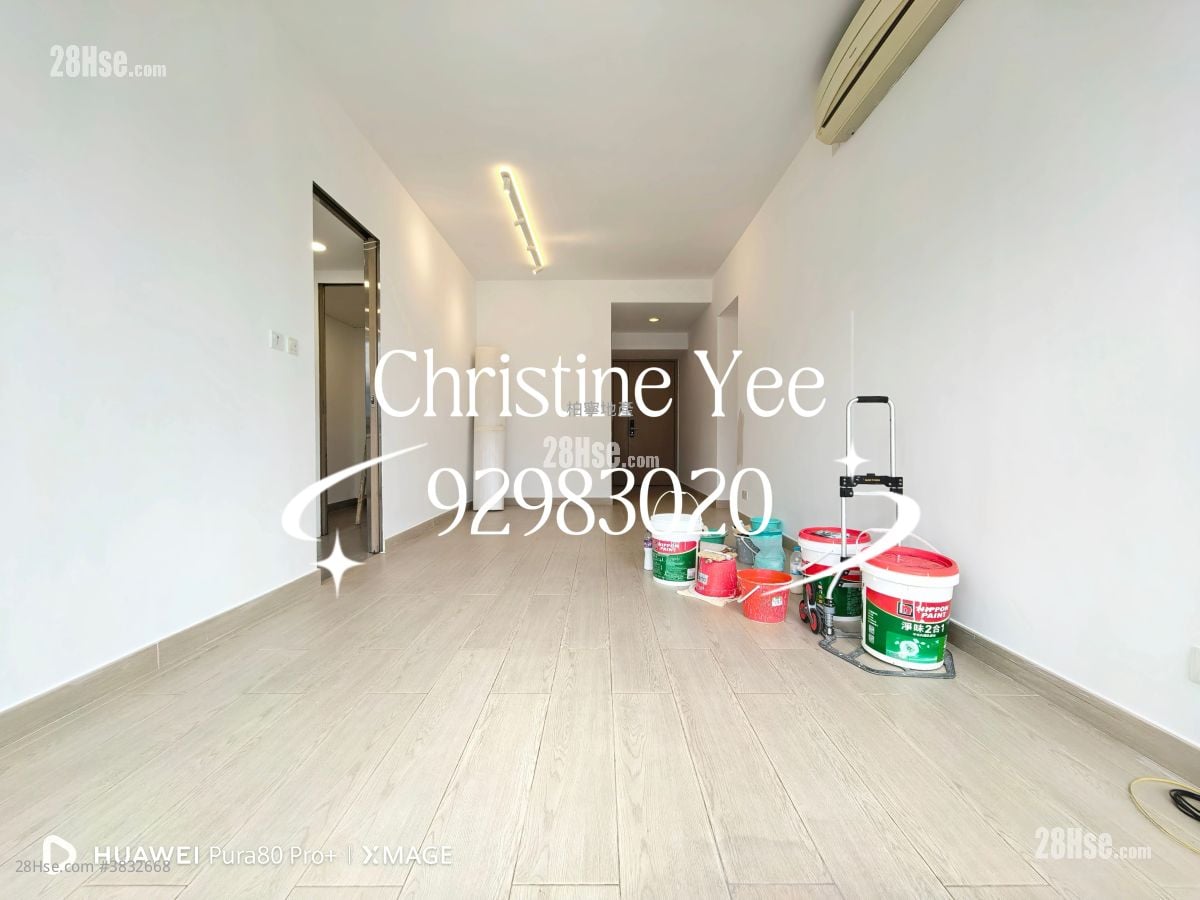 The Oakhill Rental 3 Bedrooms , 2 Bathrooms 875 ft²