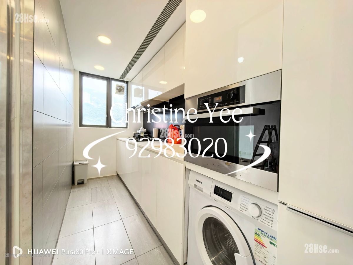 The Oakhill Rental 3 Bedrooms , 2 Bathrooms 875 ft²