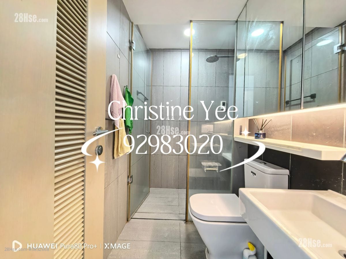 The Oakhill Rental 3 Bedrooms , 2 Bathrooms 875 ft²