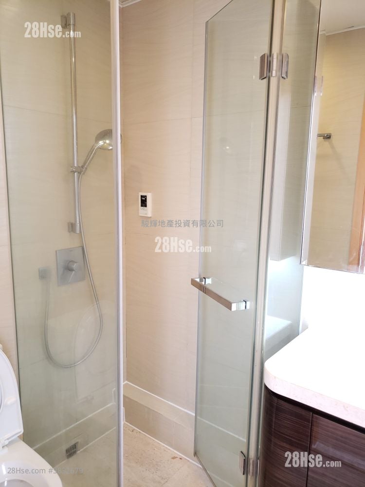 Sevilla Crest Rental Studio , 1 Bathroom 217 ft²