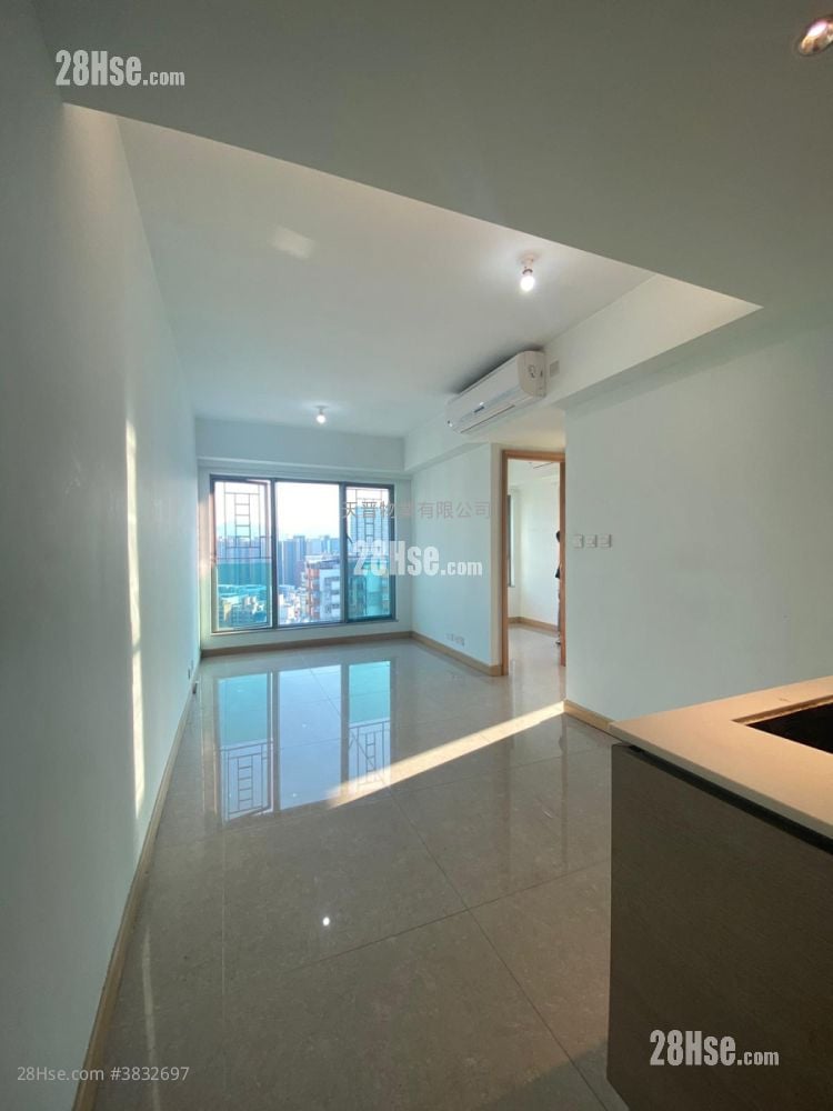 La Lumiere Sell 2 Bedrooms , 1 Bathroom 430 ft²