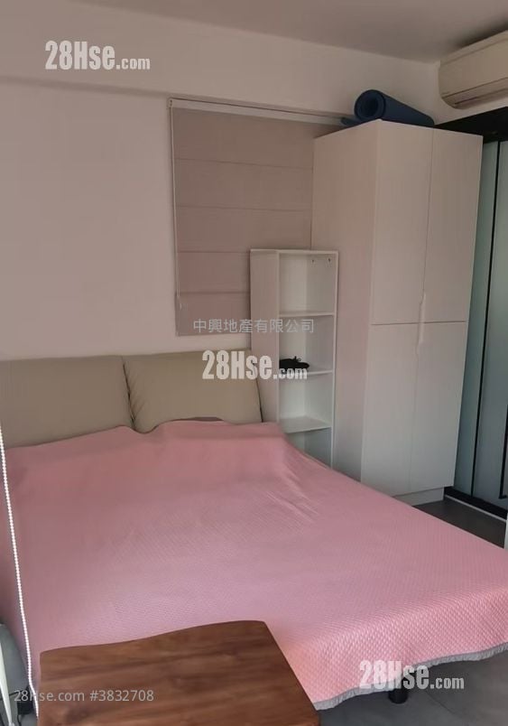 Ava62 Sell Studio , 1 Bathroom 253 ft²