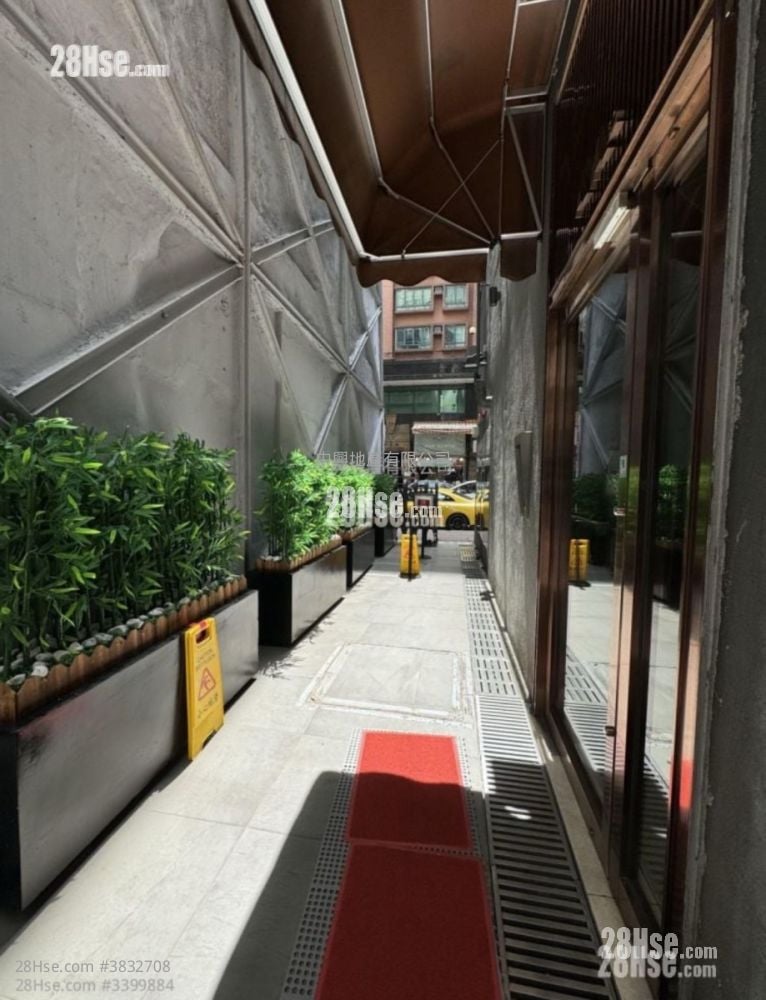 Ava62 Sell Studio , 1 Bathroom 253 ft²