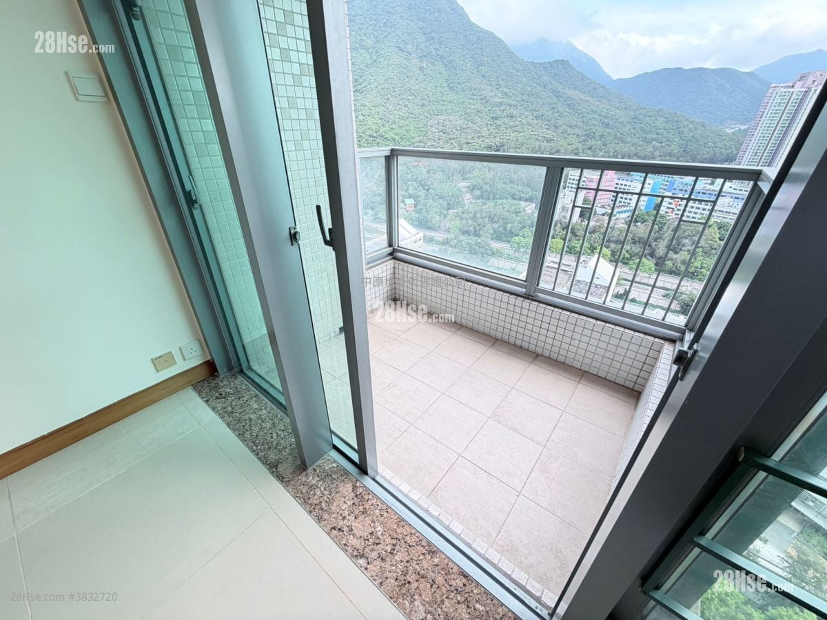 balcony: Coastal Skyline Sell 2 Bedrooms , 1 Bathroom 638 ft²