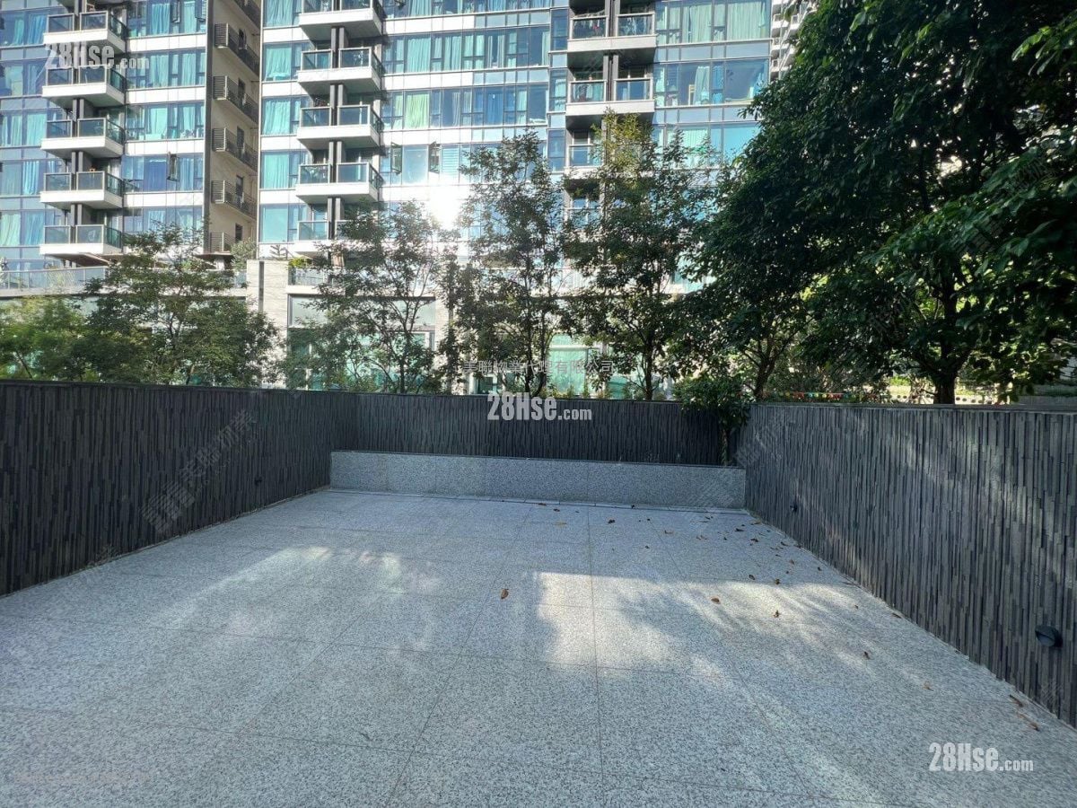 Le Pont Sell 4 Bedrooms , 4 Bathrooms 2,711 ft²