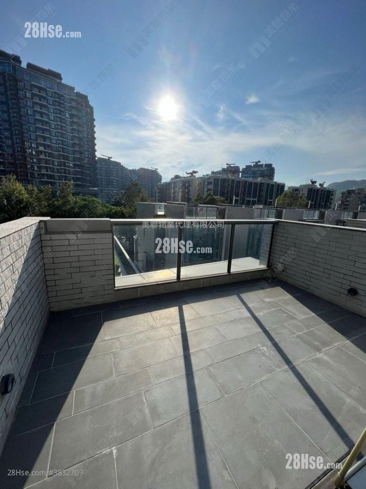 Le Pont Sell 4 Bedrooms , 4 Bathrooms 2,711 ft²