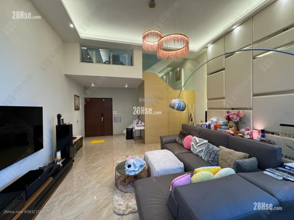 Palm Springs Sell 3 Bedrooms 1,367 ft²