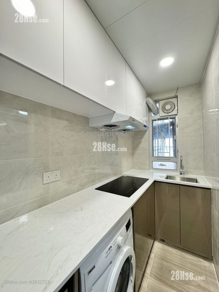 Academic Terrace Sell 2 Bedrooms , 1 Bathroom 531 ft²