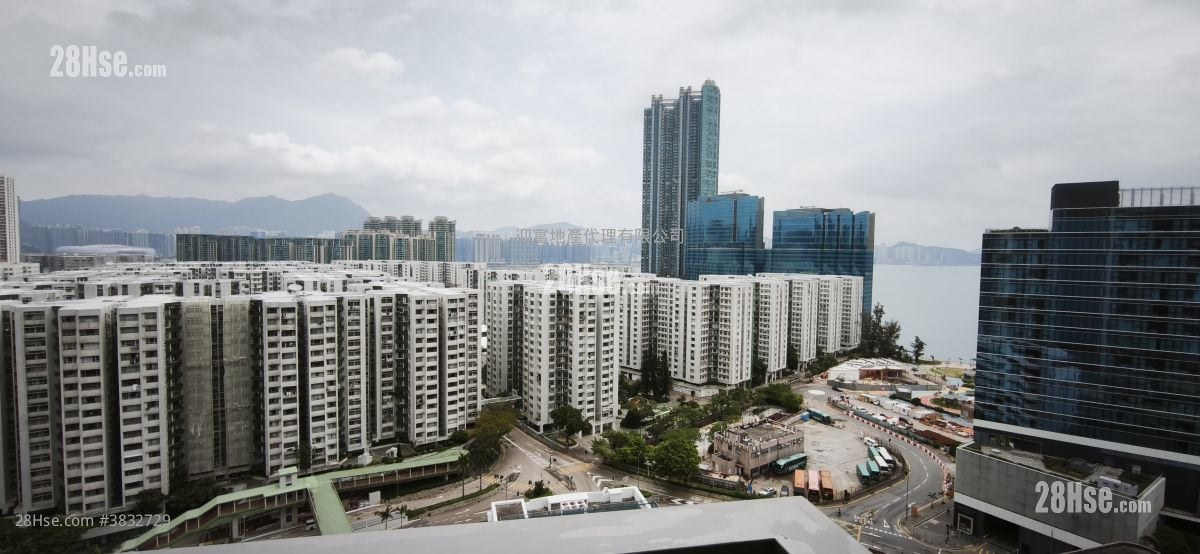 Stars By The Harbour Sell 3 Bedrooms , 2 Bathrooms 731 ft²