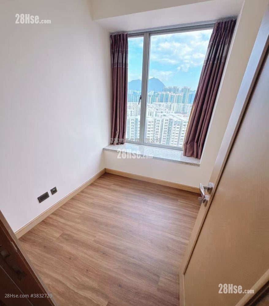 Stars By The Harbour Sell 3 Bedrooms , 2 Bathrooms 731 ft²