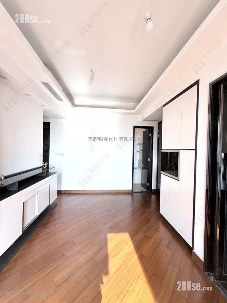 Ultima Sell 2 Bedrooms 807 ft²