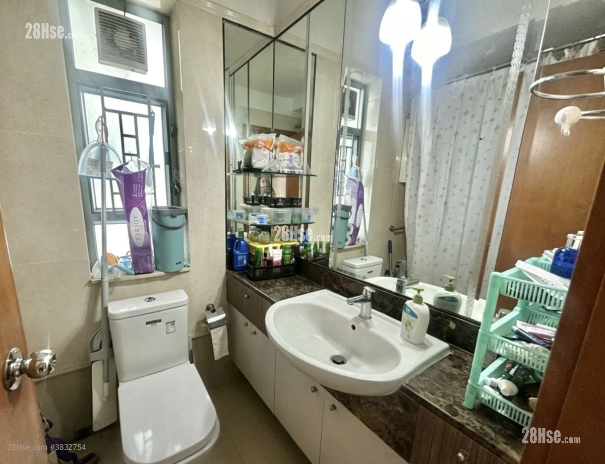 Seaview Crescent Sell 2 Bedrooms 579 ft²