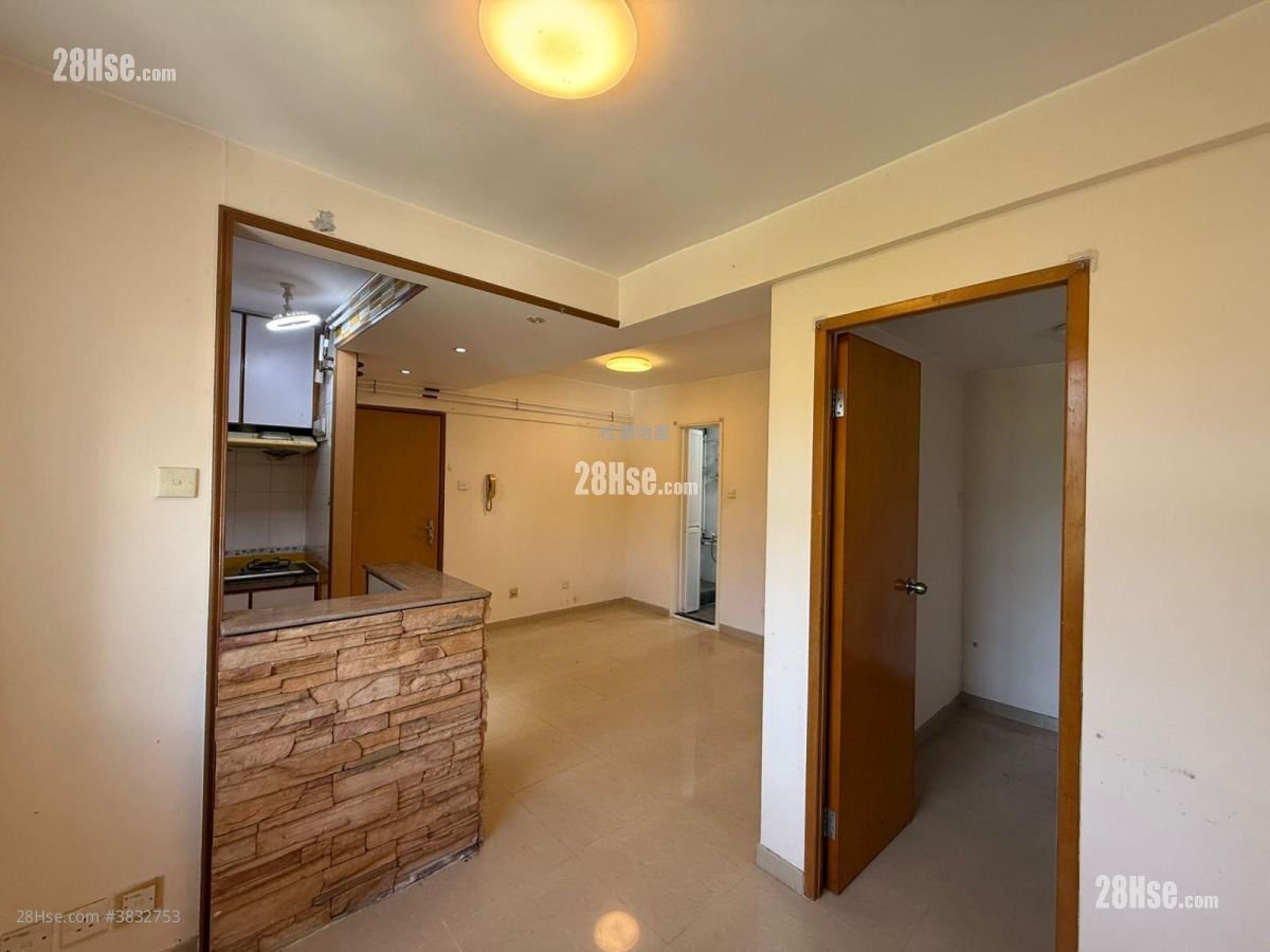 Tsuen Wan Centre Sell 1 Bedroom , 1 Bathroom 329 ft²