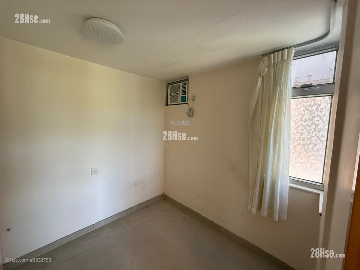Tsuen Wan Centre Sell 1 Bedroom , 1 Bathroom 329 ft²