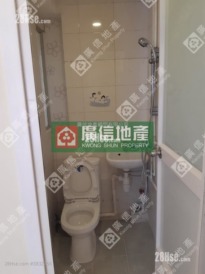 永泰大厦 租盘 2 房 , 1 浴室 367 平方尺