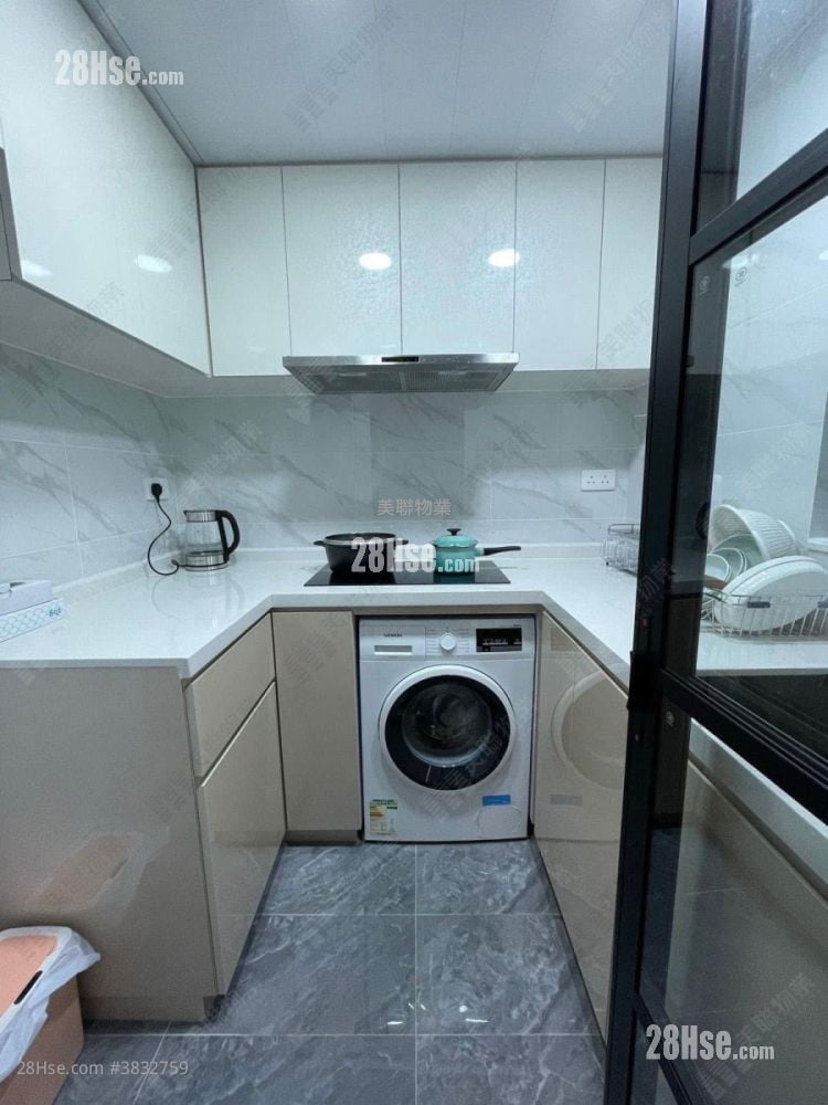 Metro Town Sell 2 Bedrooms 488 ft²