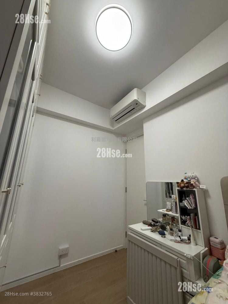 Oma By The Sea Sell 2 Bedrooms 446 ft²