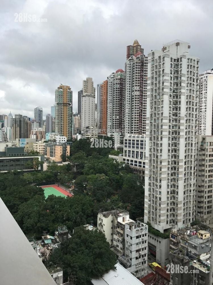 Island Crest Sell 1 Bedroom , 1 Bathroom 374 ft²