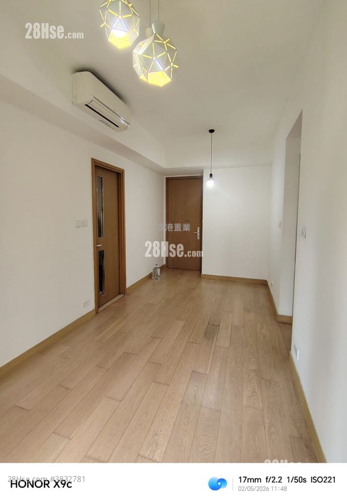 One Homantin Sell 2 Bedrooms 483 ft²