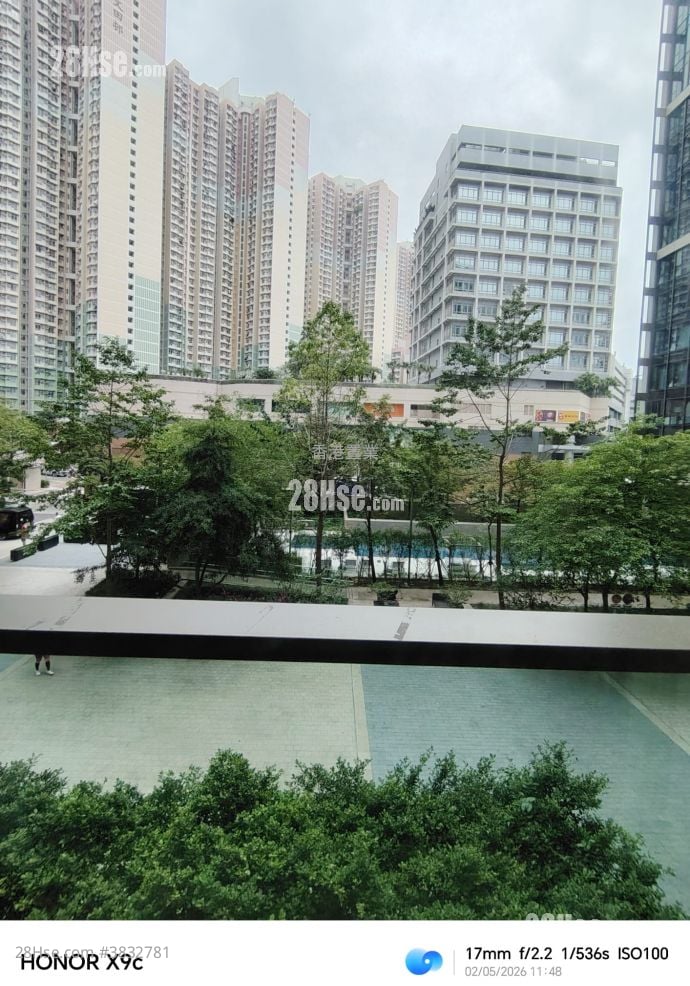 One Homantin Sell 2 Bedrooms 483 ft²