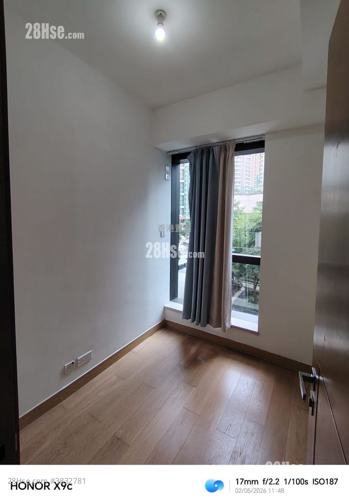 One Homantin Sell 2 Bedrooms 483 ft²