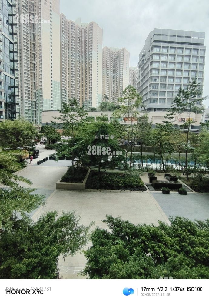 One Homantin Sell 2 Bedrooms 483 ft²