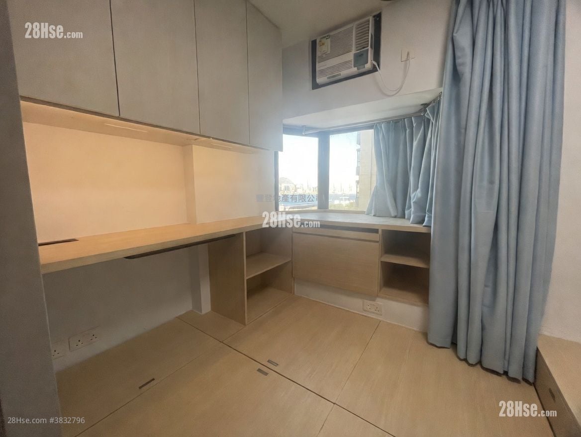 Connaught Garden Rental 2 Bedrooms , 1 Bathroom 334 ft²