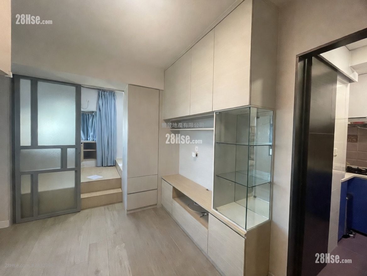 Connaught Garden Rental 2 Bedrooms , 1 Bathroom 334 ft²