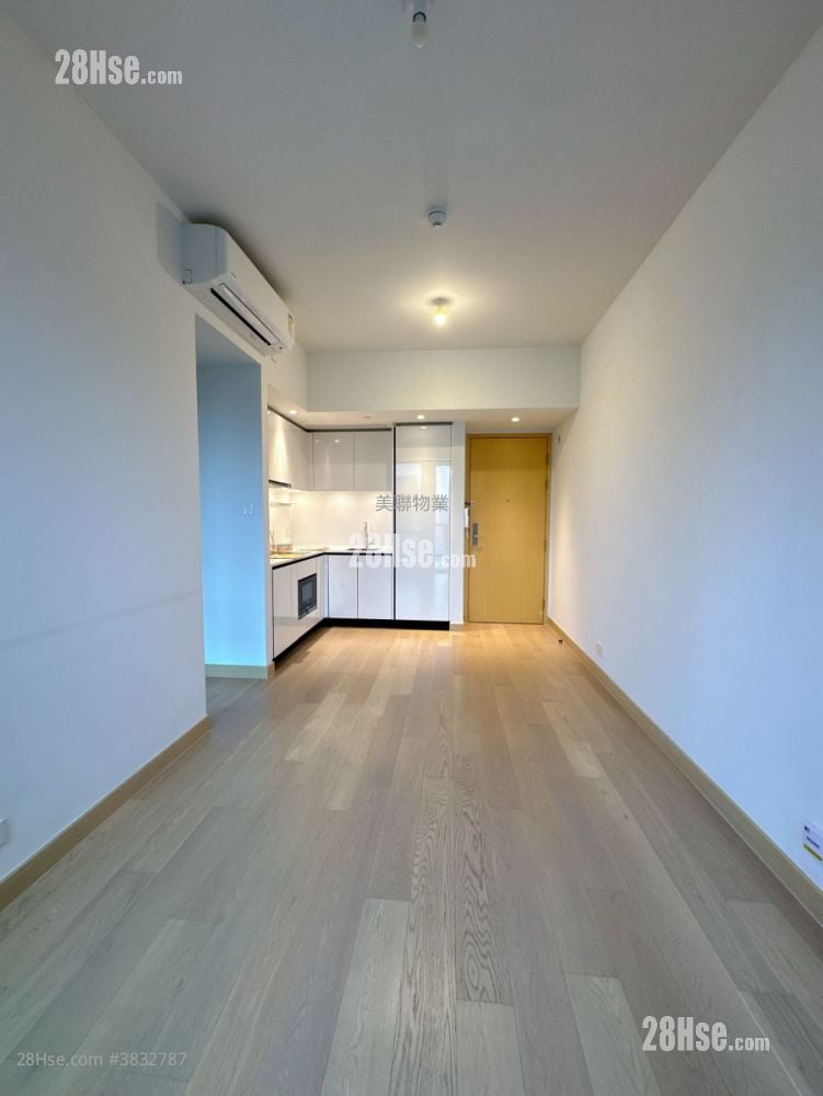 Malibu Sell 2 Bedrooms 461 ft²