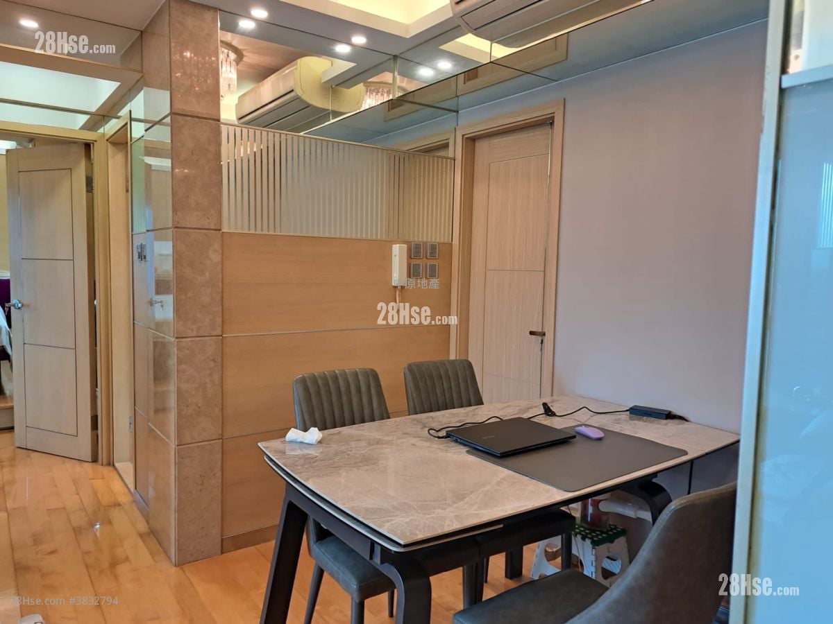 Island Harbourview Sell 2 Bedrooms , 1 Bathroom 464 ft²