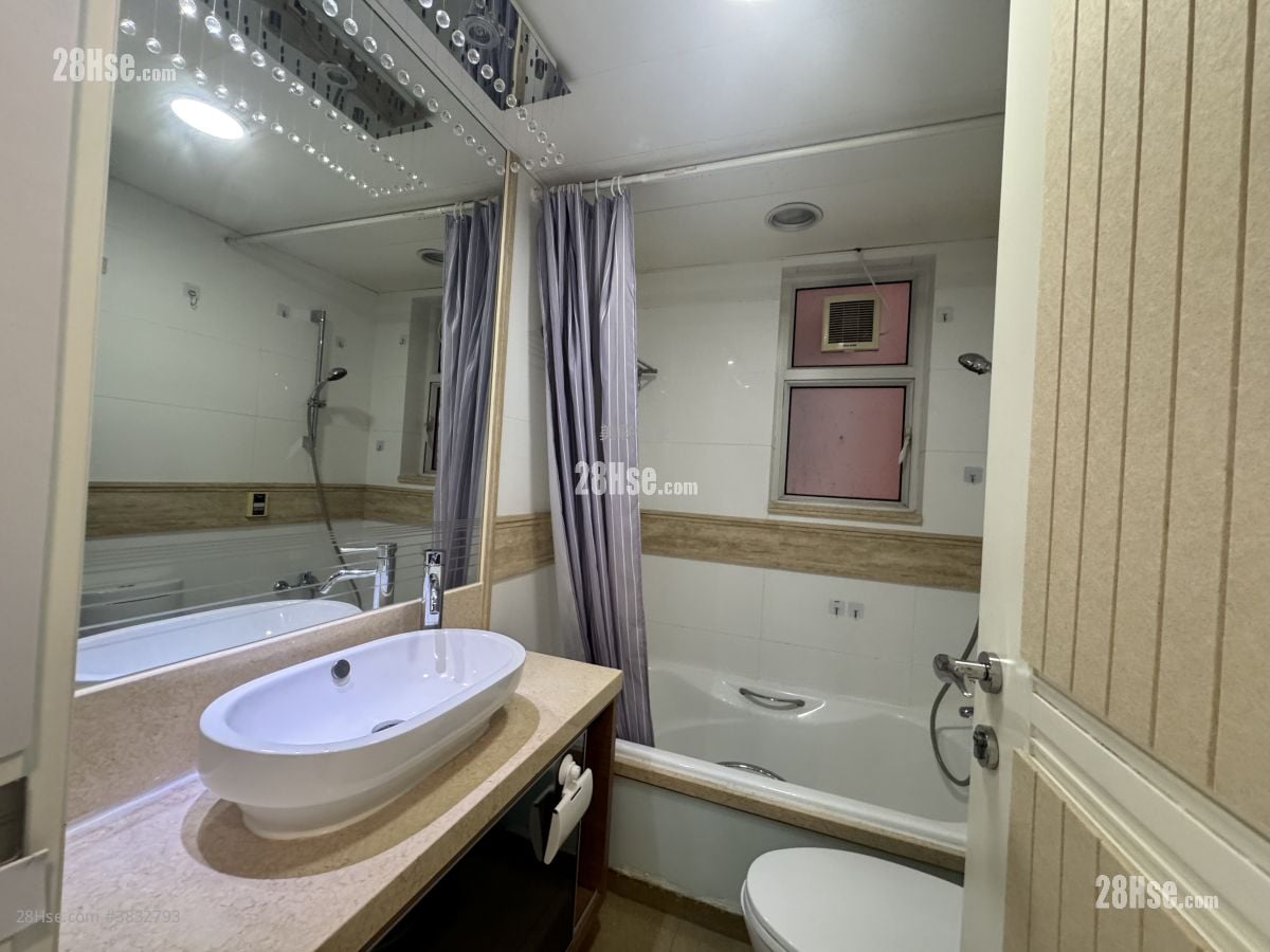 Central Park Towers Sell 3 Bedrooms 698 ft²