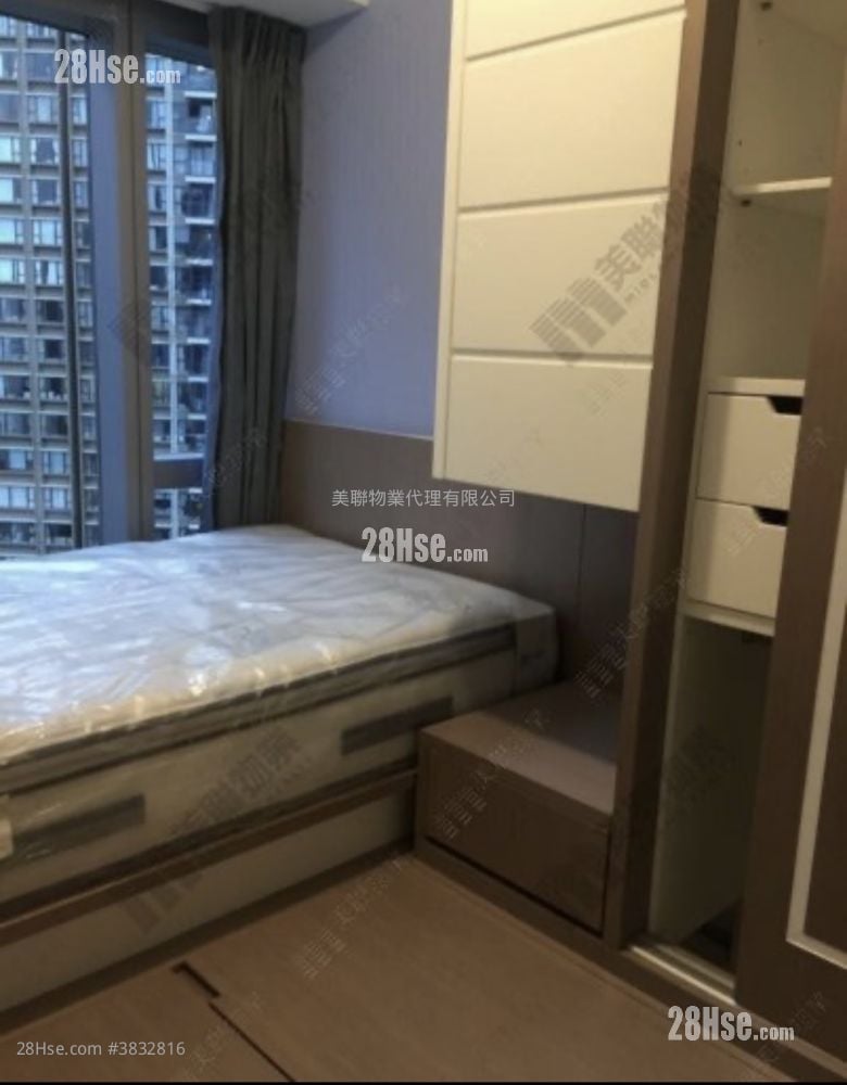 Century Link Sell 2 Bedrooms , 1 Bathroom 461 ft²