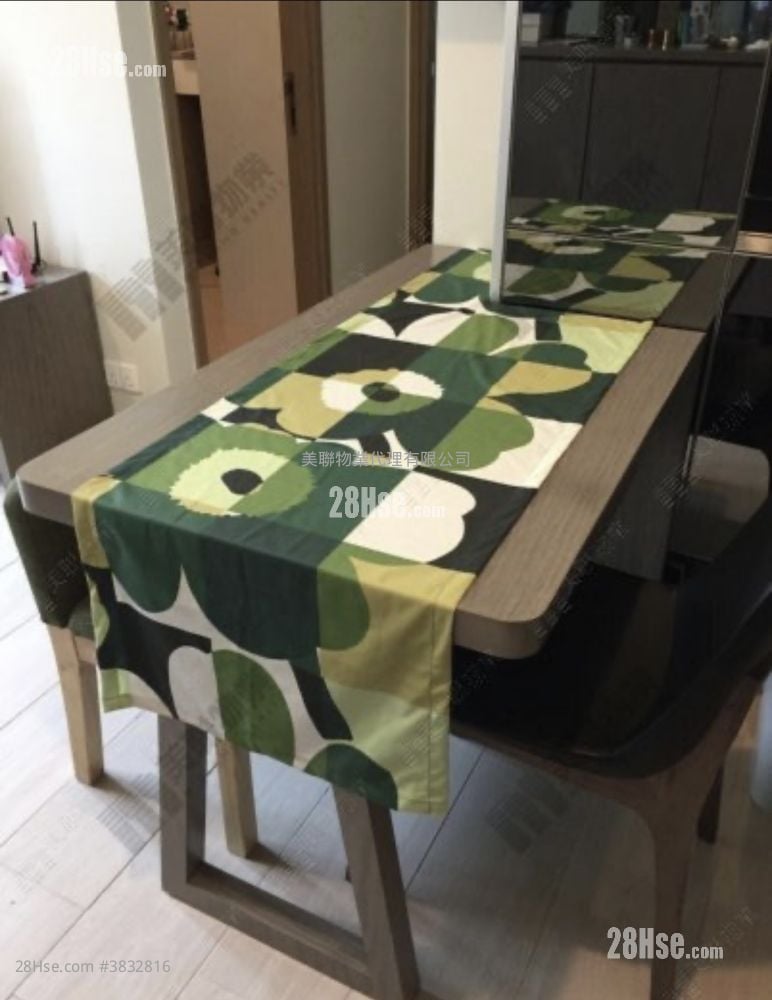 Century Link Sell 2 Bedrooms , 1 Bathroom 461 ft²