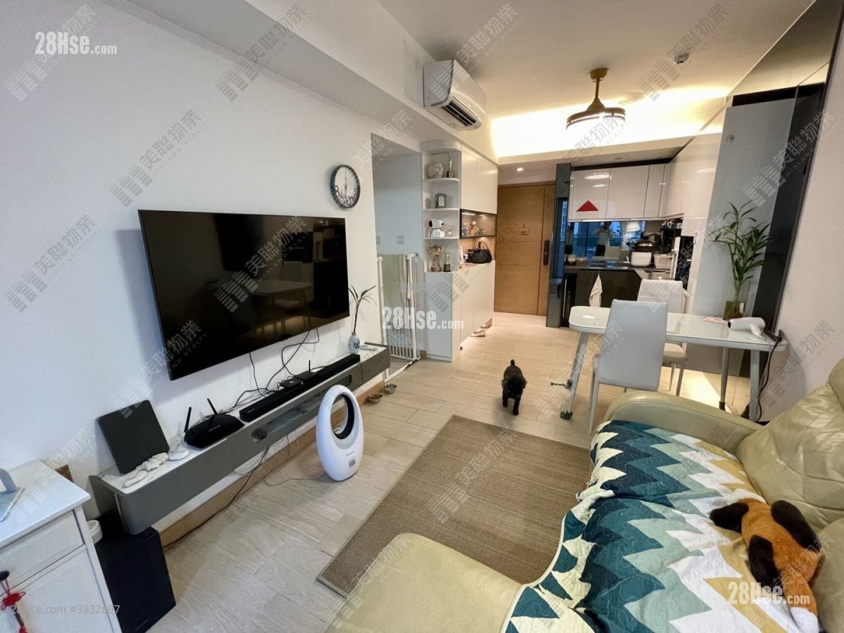 Century Link Sell 2 Bedrooms , 1 Bathroom 483 ft²