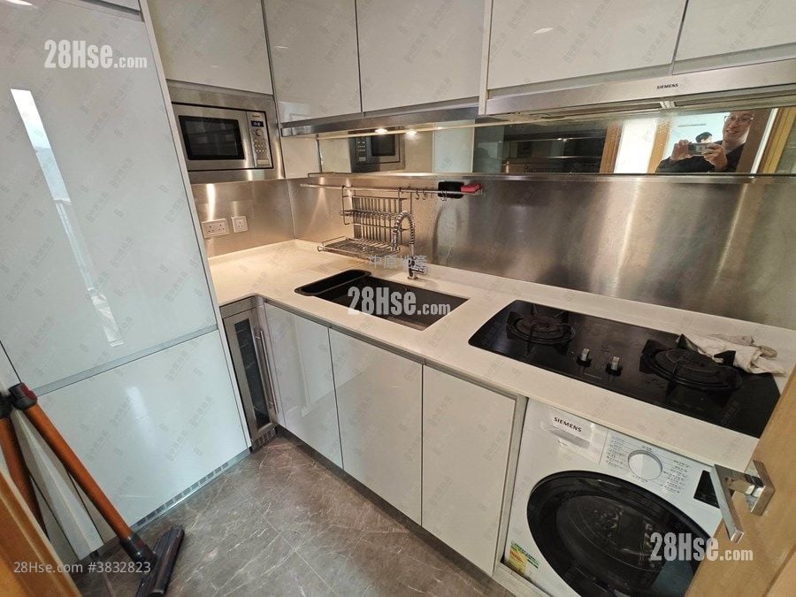Century Gateway Sell 2 Bedrooms 484 ft²