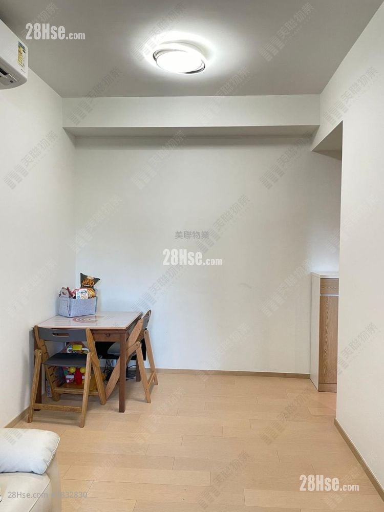 Lp6 Sell 2 Bedrooms 526 ft²