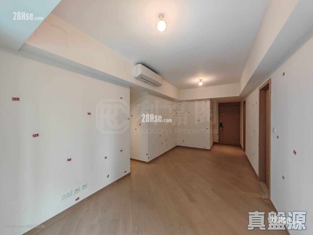 Grand Mayfair  Sell 3 Bedrooms , 3 Bathrooms 767 ft²
