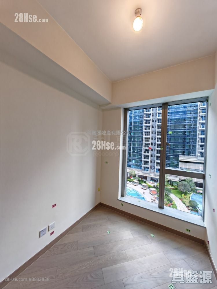 Grand Mayfair  Sell 3 Bedrooms , 3 Bathrooms 767 ft²