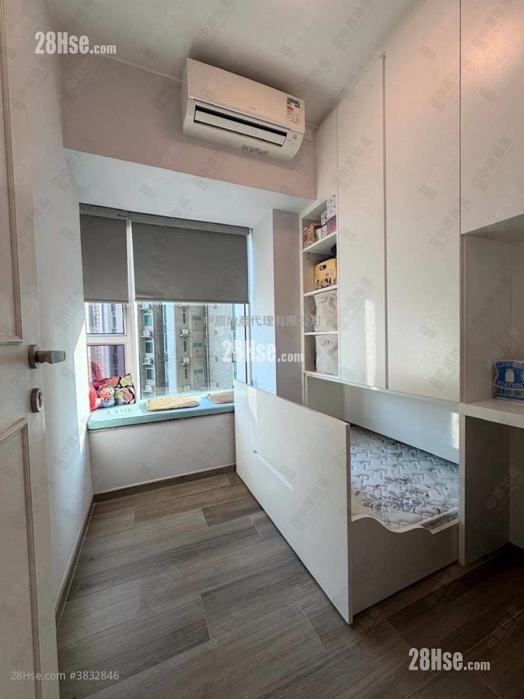 Banyan Garden Sell 2 Bedrooms , 1 Bathroom 455 ft²