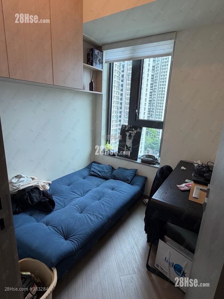Yoho West Sell 2 Bedrooms 440 ft²