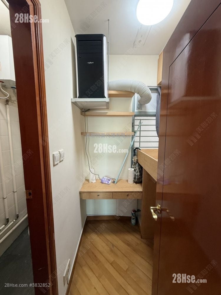 Tung Chung Crescent Sell 3 Bedrooms , 3 Bathrooms 813 ft²