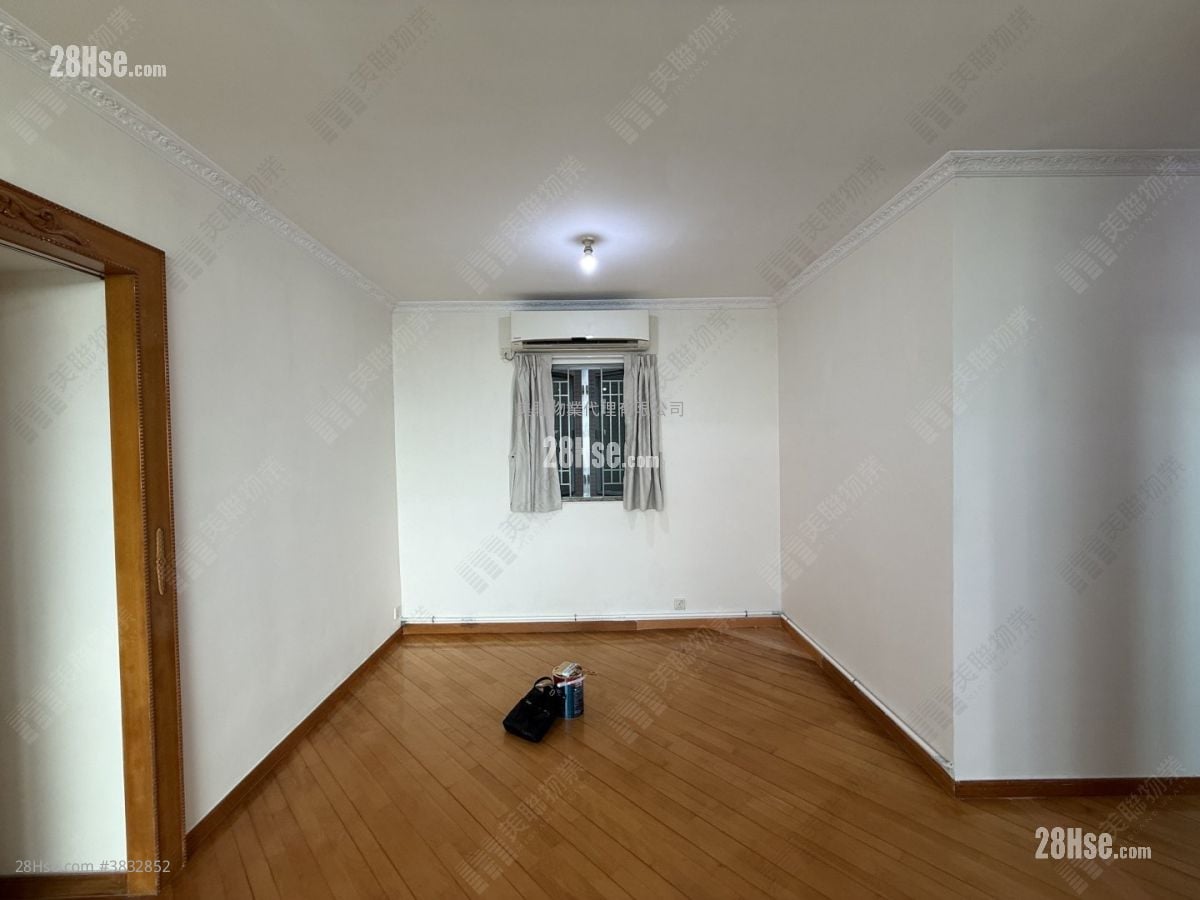 Tung Chung Crescent Sell 3 Bedrooms , 3 Bathrooms 813 ft²